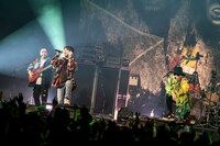 「FLOW THE CARNIVAL 2023 ～NARUTO縛り～」神奈川・KT Zepp Yokohama公演の様子。（Photo by "SUGI" Yuya Sugiura）