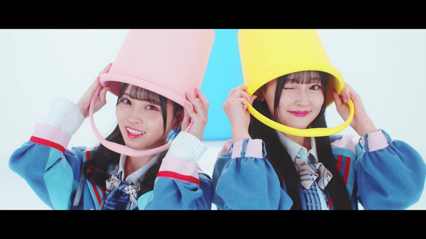 HKT48「バケツを被れ！」ミュージックビデオより。
