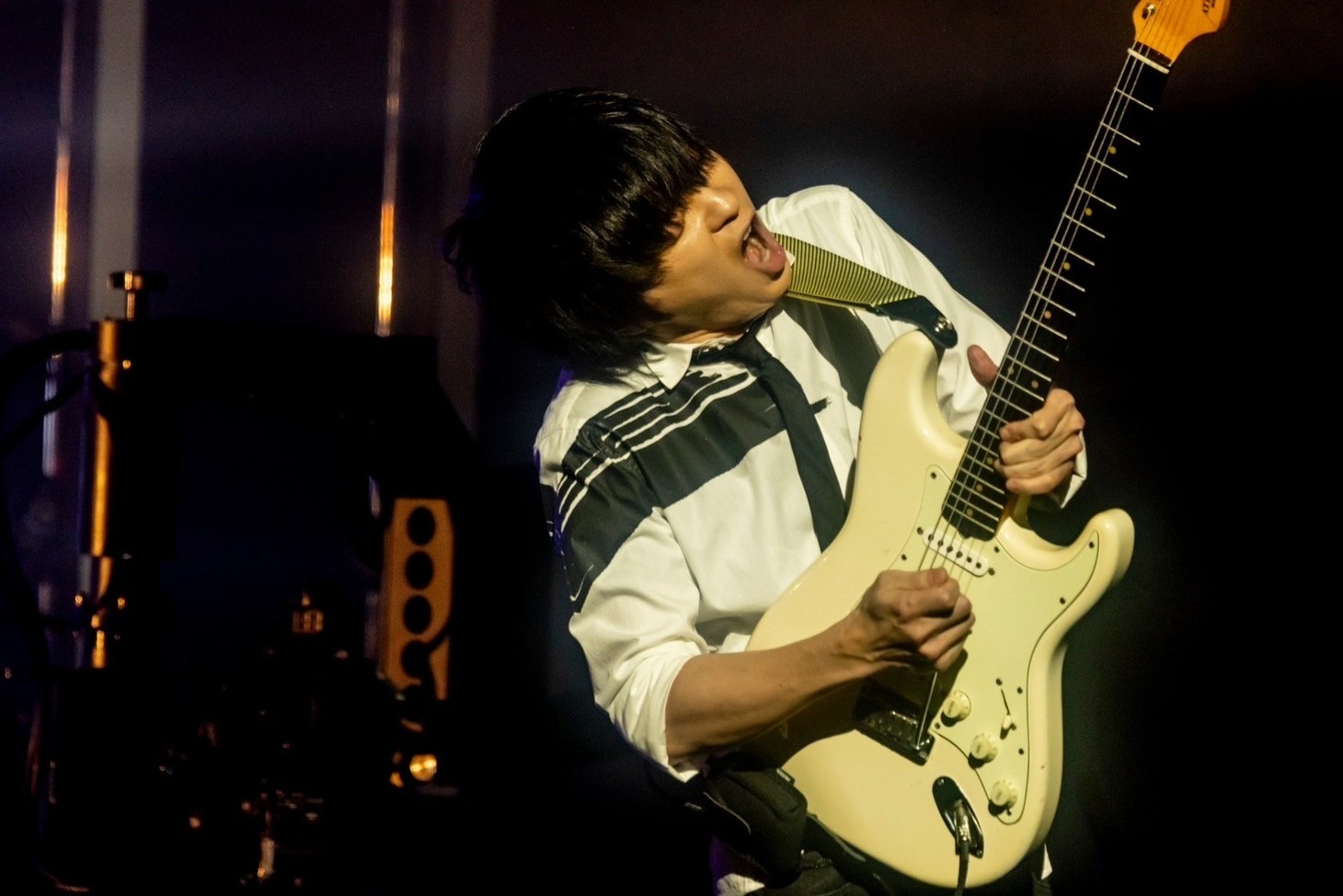 斎藤宏介（Vo, G）（Photo by Viola Kam［V'z Twinkle］）