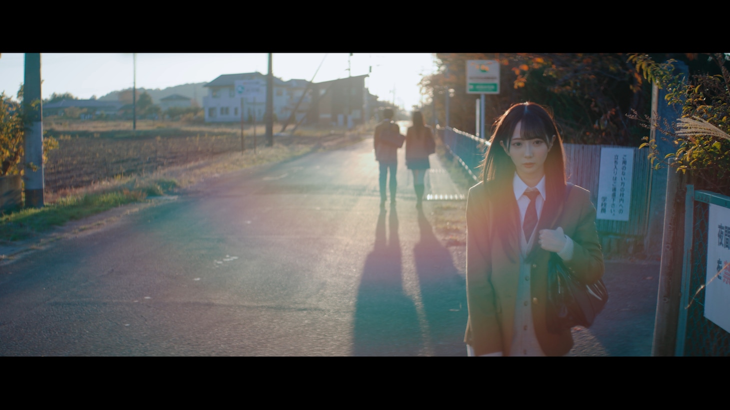 ≠ME「初恋カムバック」ミュージックビデオより。