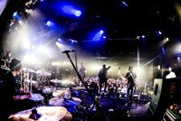 THE BACK HORN「25th Anniversary『KYO-MEIワンマンツアー』～共鳴喝采～」宮城・Rensa公演の様子。