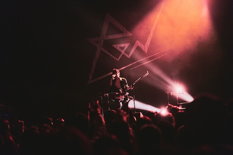 「ReN the Tour FUTURA」東京・Zepp Shinjuku（TOKYO）公演の様子。（撮影：川崎龍也）