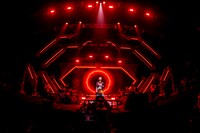 「LiVE is Smile Always～LANDER～」東京ガーデンシアター公演の様子。（Photo by Viola Kam［V'z Twinkle］）