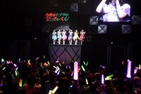 「ばってん少女隊年末公演～今宵はヒナタのジングルベル～」の様子。