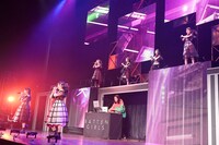 「ばってん少女隊年末公演～今宵はヒナタのジングルベル～」の様子。