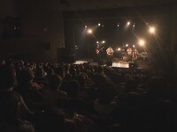 「グソクムズ LIVE TOUR 2023 ～道の途中～」最終公演の様子。 （撮影：小財美香子）