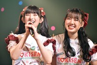 左から菅田愛貴、吉川ひより。