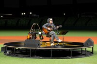 「サッポロ生ビール黒ラベル」テレビCM「大人エレベーター」シリーズ第43弾メイキング映像より。