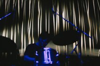 勝浦隆嗣（Dr）（撮影：山谷佑介）