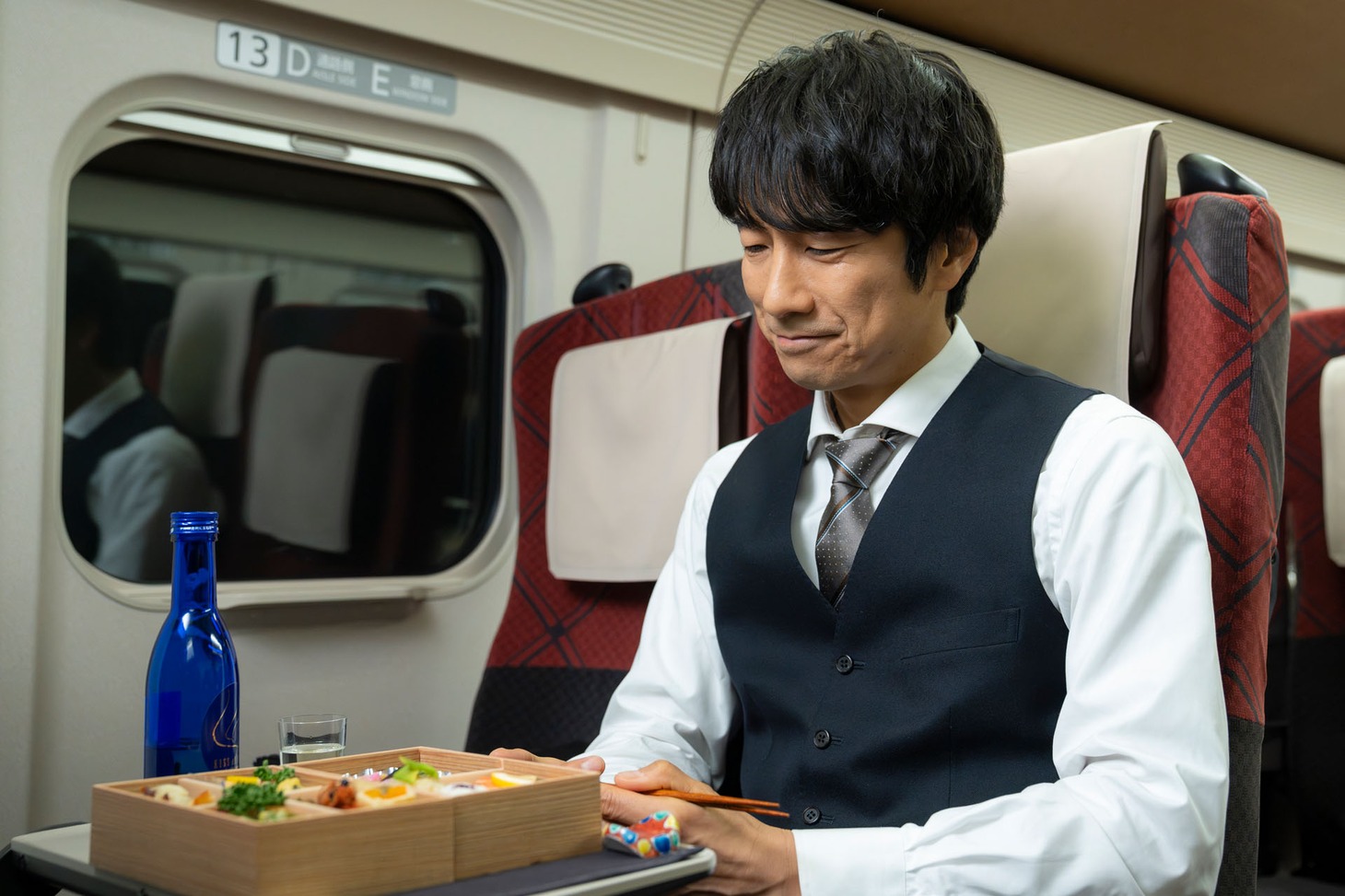 「#居酒屋新幹線2」第1話より。(c)「#居酒屋新幹線2」製作委員会・MBS