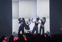 「AMEFURASSHI 5th Anniversary Live “Bad Girls Story”」の様子。（撮影：上飯坂一）