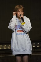 鈴木萌花（撮影：上飯坂一）