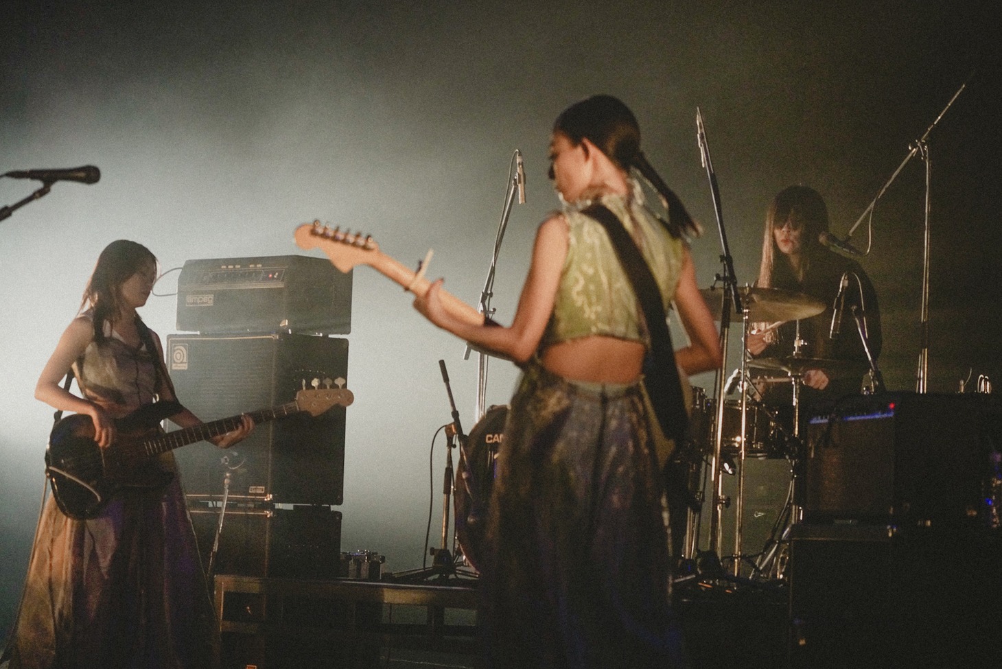 羊文学（Photo by Asami Nobuoka）