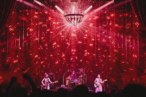 羊文学（Photo by Asami Nobuoka）