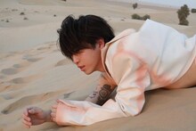 岩橋玄樹1st写真集「Labneh」より。(c)Rasha Mosa / 岩橋玄樹1st写真集「Labneh」（講談社）より