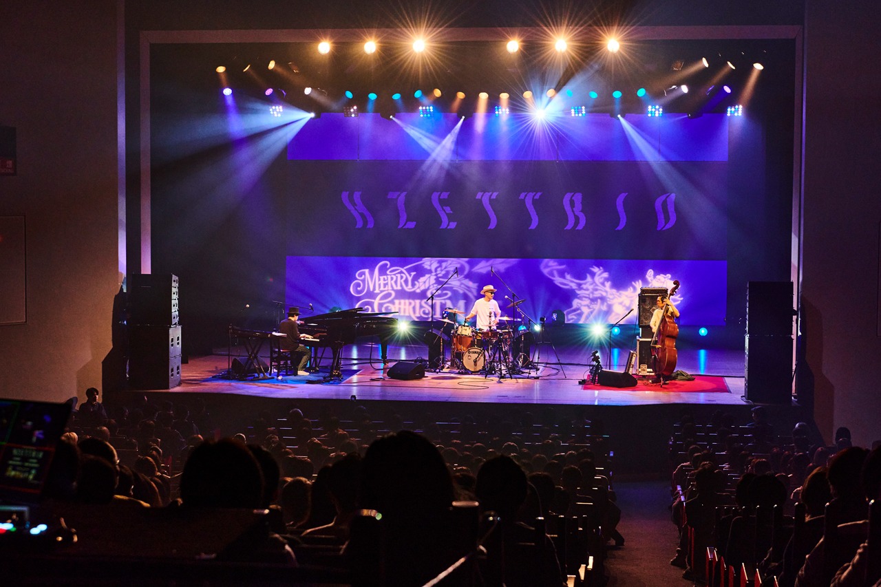 「H ZETTRIO DYNAMICS! 2023 ～Christmas Special～」の様子。（Photo by ViVi Koharu）