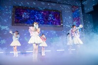 近藤沙瑛子デザインのリメイクTシャツ衣装でアンコールのステージに登場した#ババババンビ。