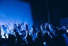 梅田サイファーのライブの様子。（撮影：ヨシモリユウナ）