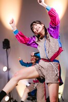 カ能セイ（撮影：ヨシモリユウナ）