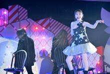百田夏菜子「Talk With Me Xmas Night ～シンデレラタイム～」の様子。