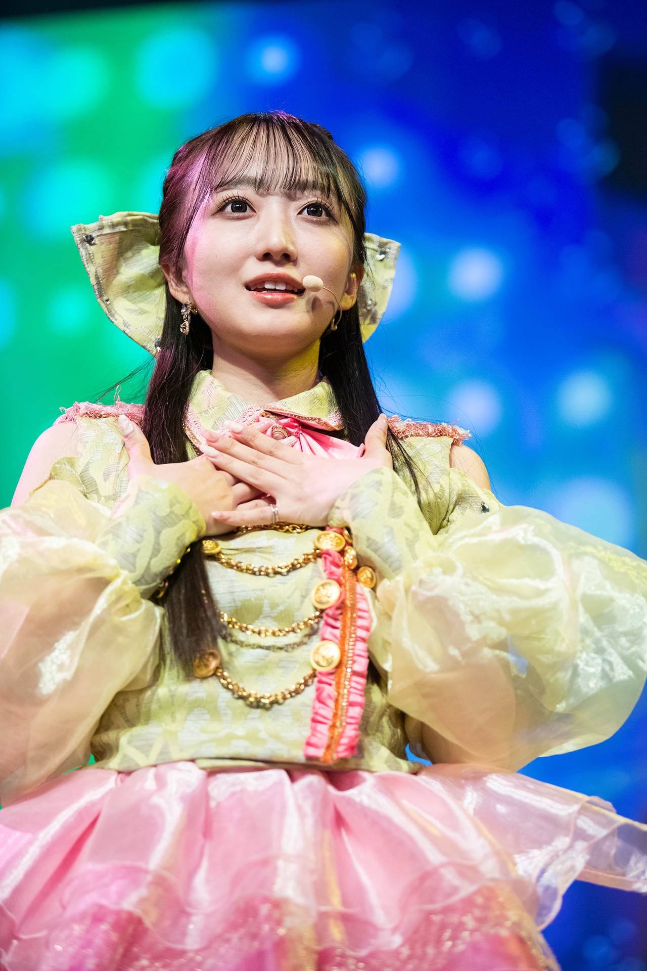日比野芽奈