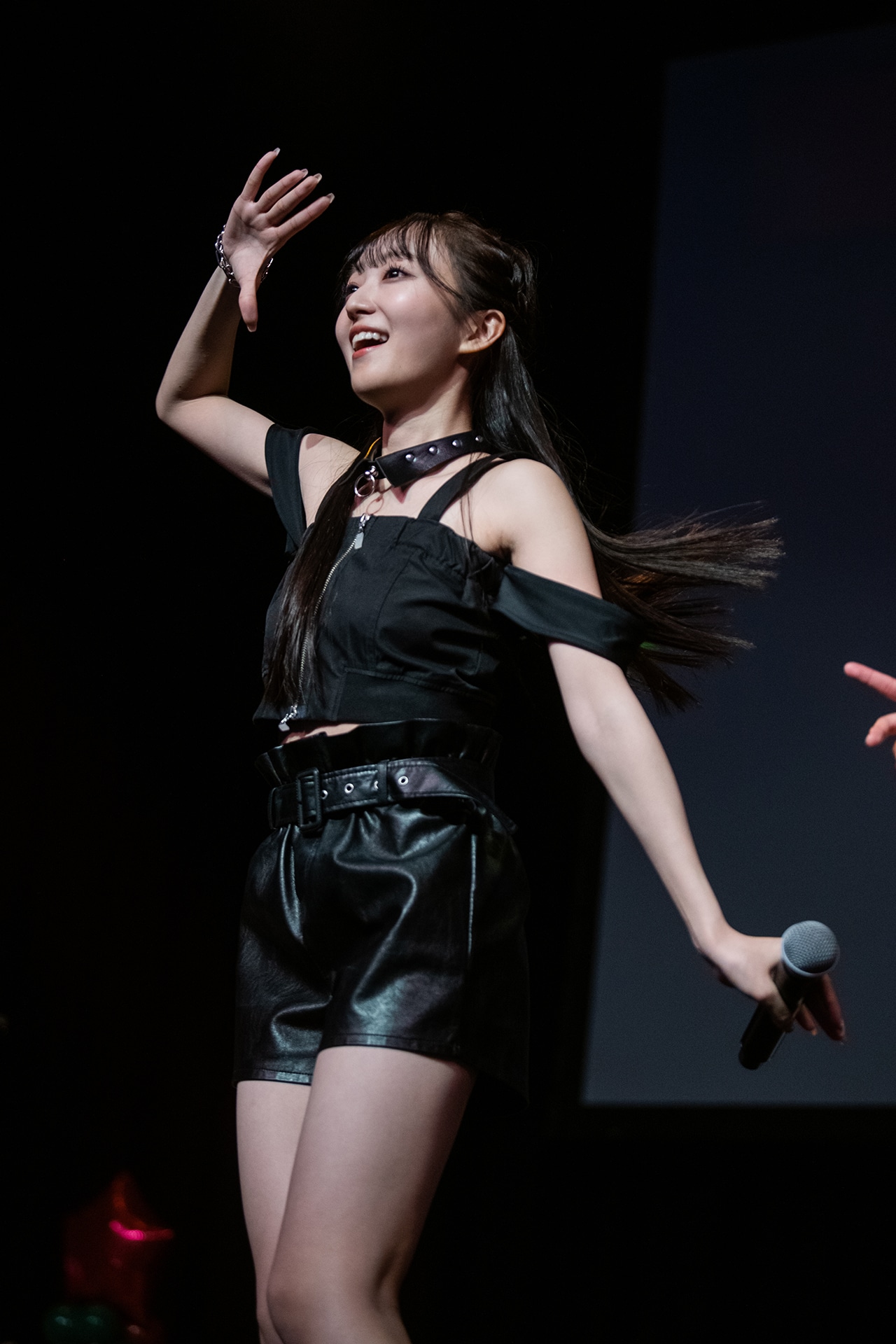 日比野芽奈