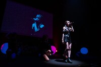 闇落ちした日比野芽奈。