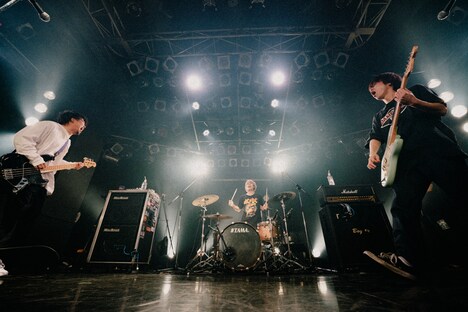 KUZIRA（撮影：酒井雅斗）