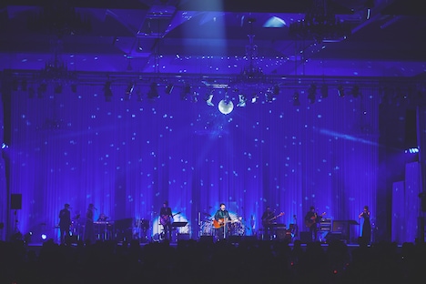 「ASKA Dinner Show 2023」の様子。（撮影：大橋祐希）