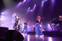 「GARNiDELiA stellacage 2023 -stella ship- Re:CoNNeCT Thanks」の様子。（提供：ポニーキャニオン）