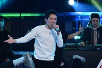 郷ひろみのリハーサルの様子。(c)NHK