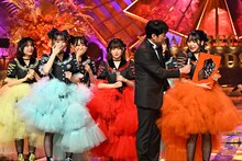 「第65回 輝く！日本レコード大賞」にて最優秀新人賞を受賞したFRUITS ZIPPER。(c)TBS