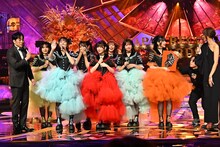 「第65回 輝く！日本レコード大賞」にて最優秀新人賞を受賞したFRUITS ZIPPER。(c)TBS