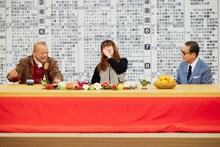 左から笑福亭鶴瓶、あいみょん、タモリ。（写真提供：NHK）