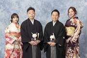 晴れ着姿の乃木坂46梅澤美波＆与田祐希、夜行バス客の上京を見届ける