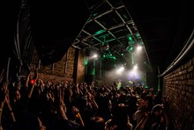 HIROTO「-HIROTO LIVE2023 ep0-『Premium X'mas: Night before Alpha』」の様子。