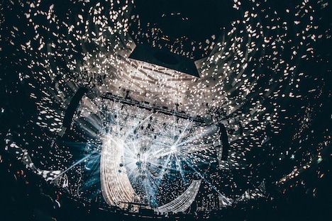 「SID 20th Anniversary GRAND FINAL 『いちばん好きな場所』」の様子。