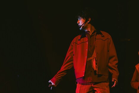 萩谷慧悟（Dr, Vo）