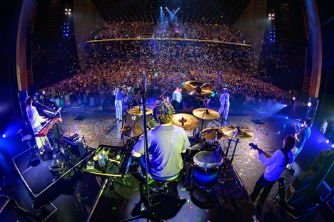 「7ORDER LIVE ［ONE,］ - DUAL Endroll」1月1日の東京・東京国際フォーラム ホールA公演の様子。