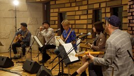 松田好花、ひゅーい、SHOKICHI、KenKenらの貴重トーク＆演奏満載「六本木レンタルスタジオ」完全版