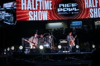 WANIMA (c)アメリカンフットボール日本選手権プルデンシャル生命杯第77回ライスボウル (c)SARU