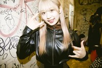 クレナイ・ワールズエンド（Photo by sotobayashi kenta）