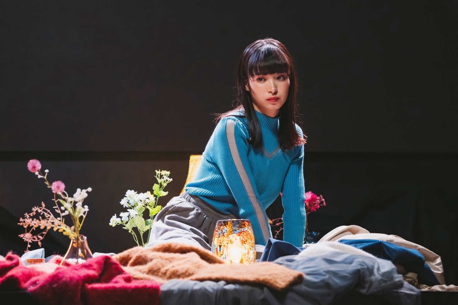 「彼女と彼氏の明るい未来」より。