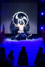 「私立恵比寿中学 新春大学芸会2024～高く飛ぶ竜と僕らのその先～」初日公演の様子。