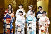 前列左から清宮レイ、一ノ瀬美空、岩本蓮加、川崎桜。後列左から林瑠奈、松尾美佑、黒見明香、岡本姫奈。