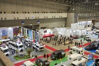 「ジャパンキャンピングカーショー」の様子。