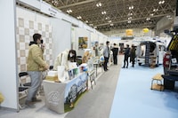 「ジャパンキャンピングカーショー」の様子。