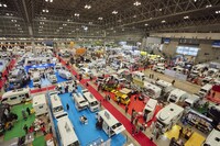 「ジャパンキャンピングカーショー」の様子。