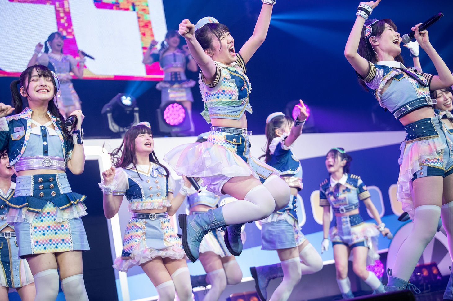 「虹のコンキスタドール LIVE TOUR 2023『マイレージラブツアー！Supported by ANA』」追加公演の様子。