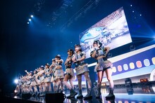 「虹のコンキスタドール LIVE TOUR 2023『マイレージラブツアー！Supported by ANA』」追加公演の様子。